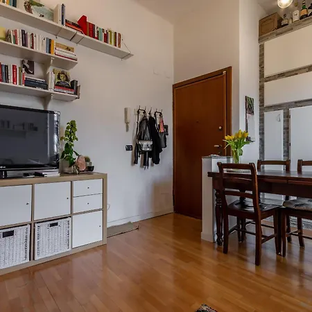 Antica Corte Navigli-darsena Appartamento *